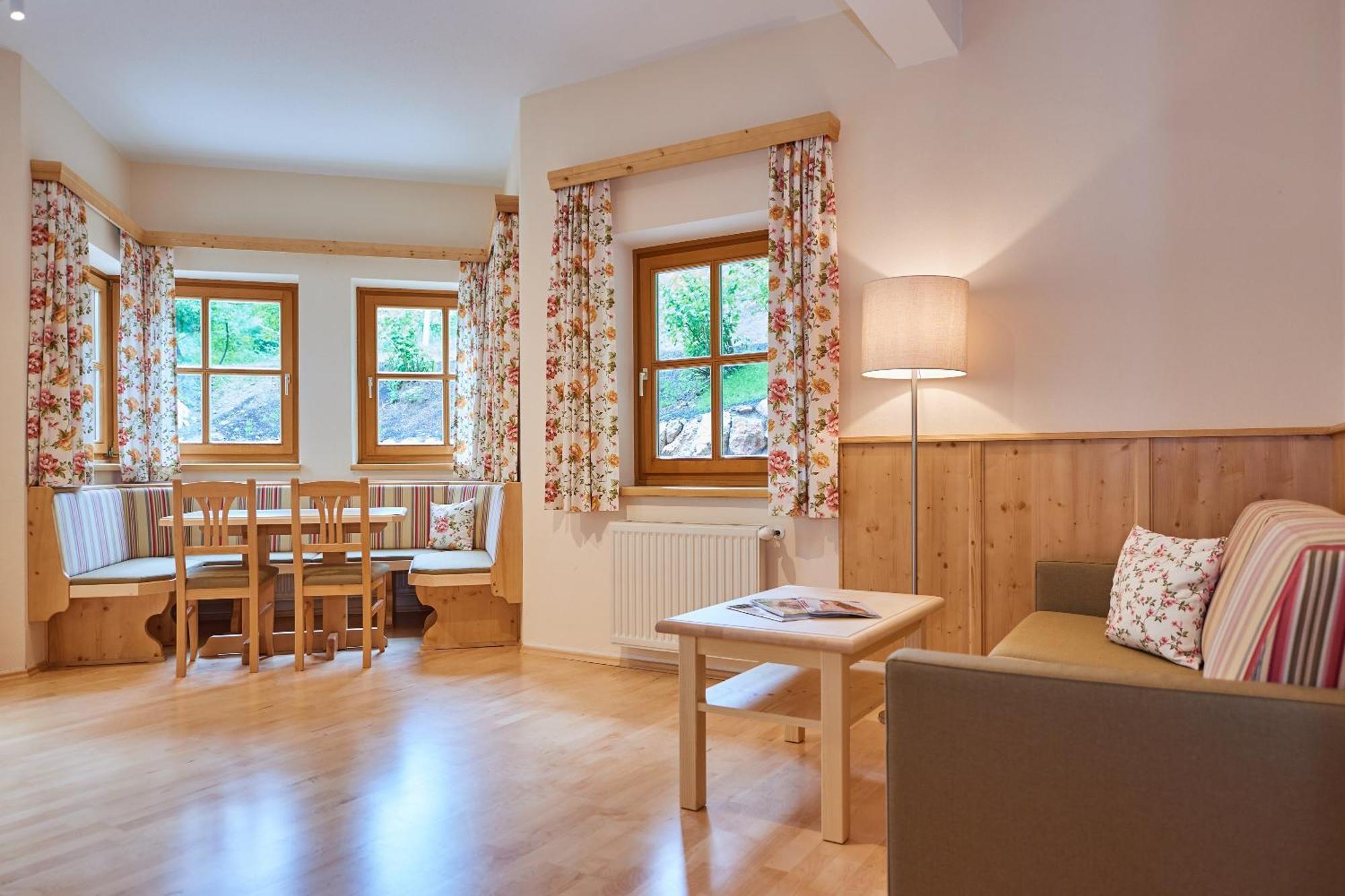 Hotel Am Sonnenhuegel Фильцмос Экстерьер фото